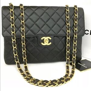 CHANEL Jumbo Quilted Matelasse